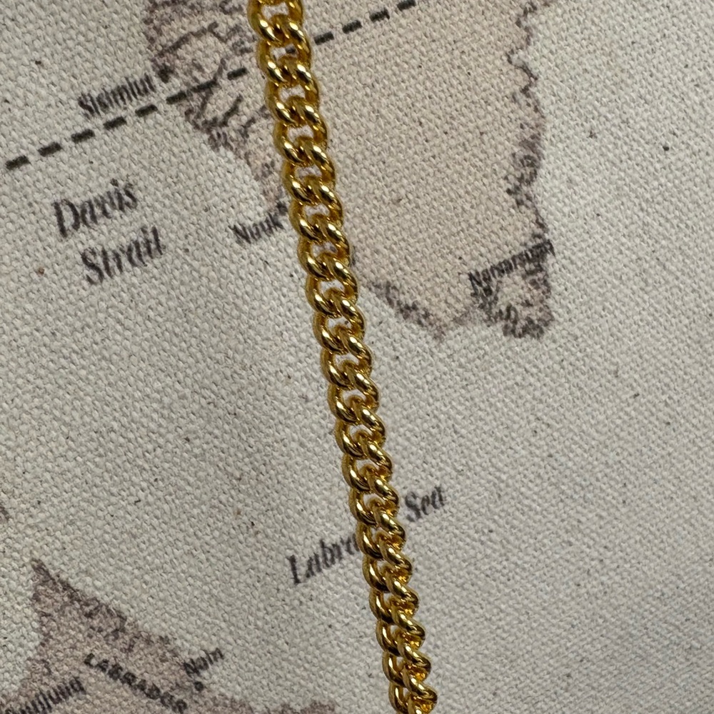 Gucci Gold Chain Accessory - Picture 8 of 9